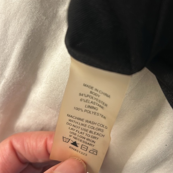 Womens block color dress. - Picture 5 of 5